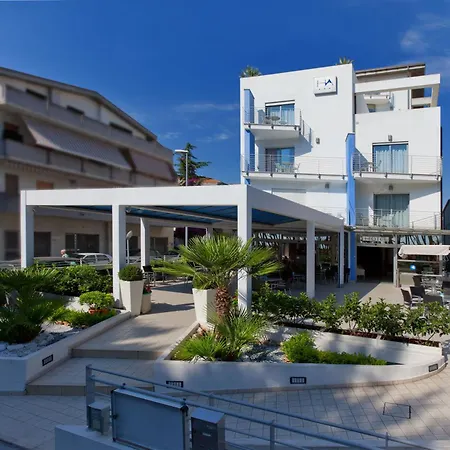 Nino Vacanze Lejlighedshotel *