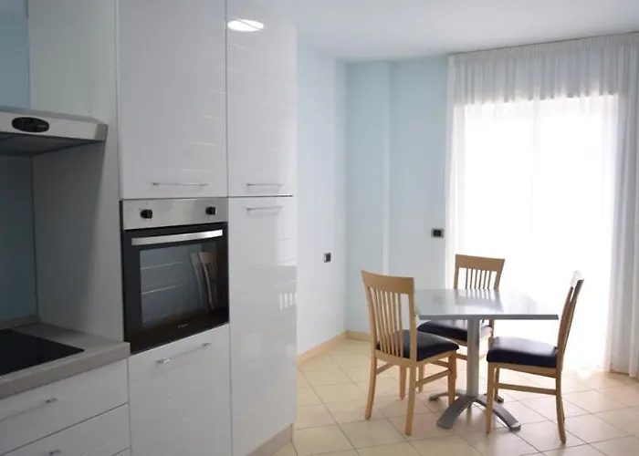 Aparthotel Nino Vacanze *